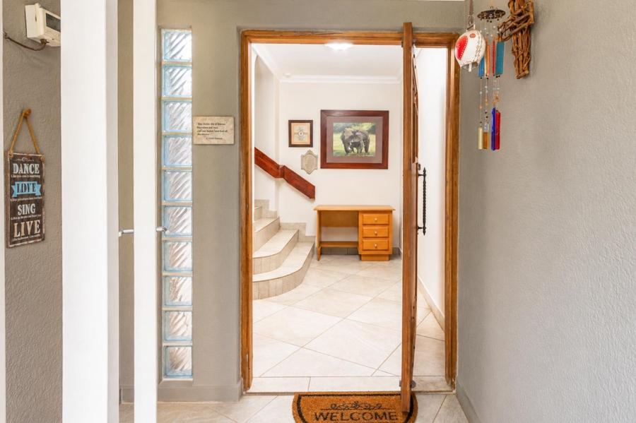 4 Bedroom Property for Sale in Ifafi North West